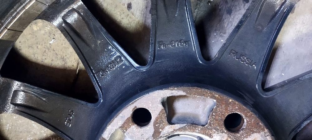 На 16 5/120 БМВ  титановые