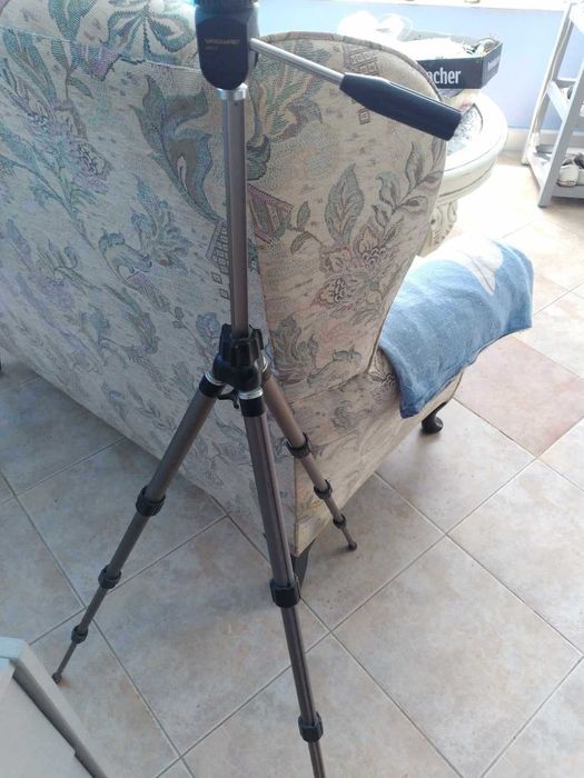 Ултракомпактен 4-секционен статив Vanguard Digi 5