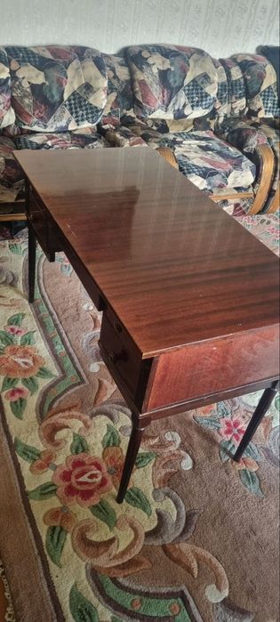 Стол Румынский письменный