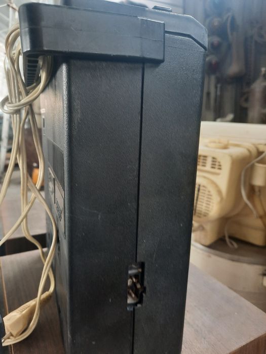 Продам магнитофон Романтик.