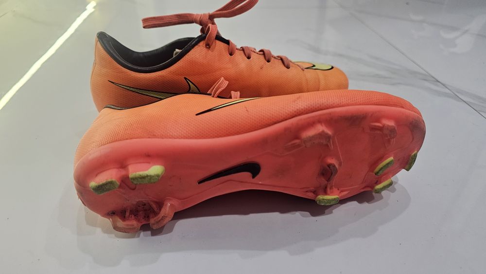 Продам бутсы новые! Nike! Размер 34