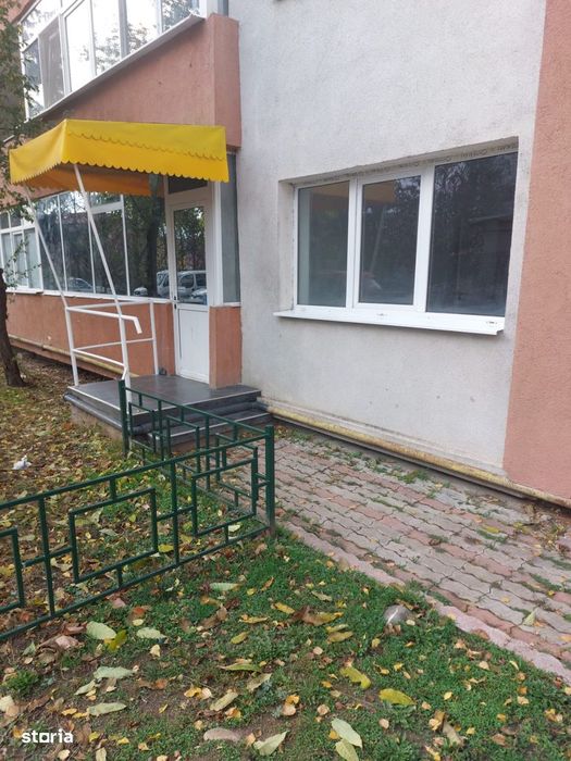 Apartament ,inchiriez , spatiu comercial , birouri , servicii ,Campina