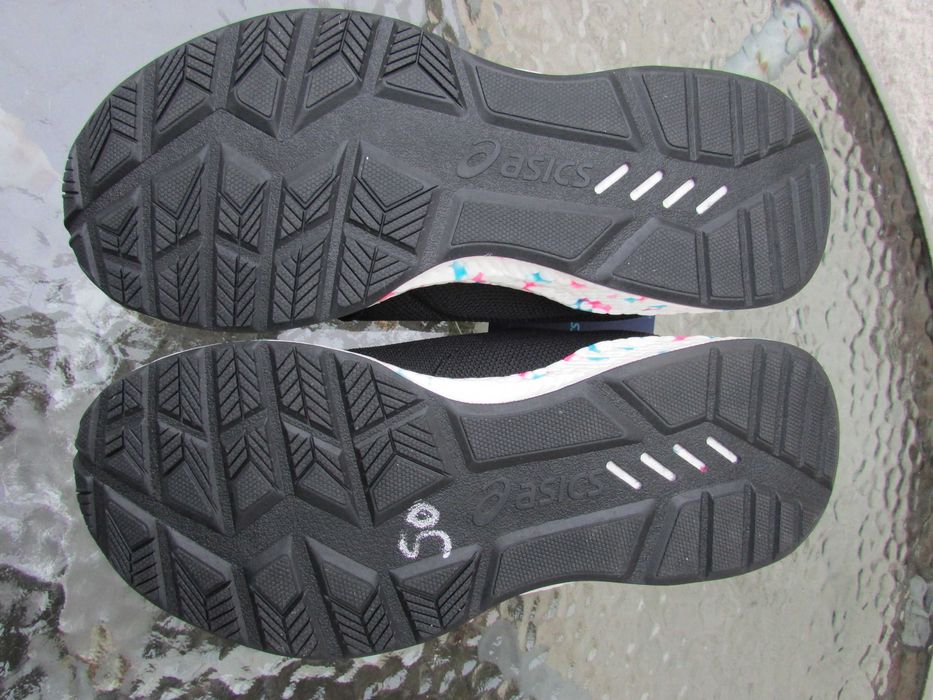 Дамски маратонки за бягане ASICS Hyper Gel-Sai