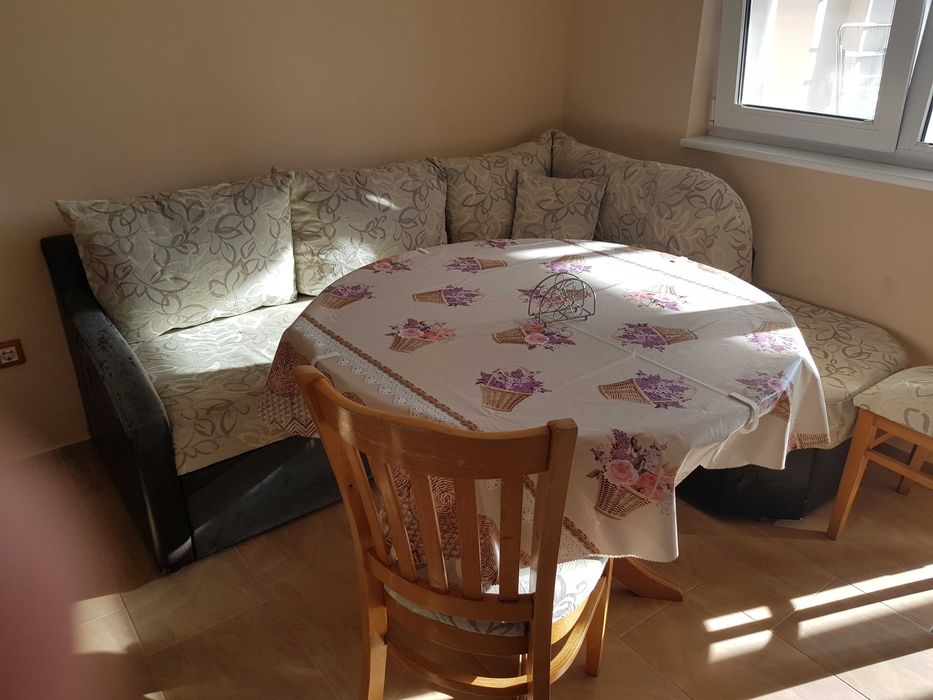 Дава се под наем Тристаен апартамент в Варна, Левски - 83 кв.м за 528.87 € - Снимка #2