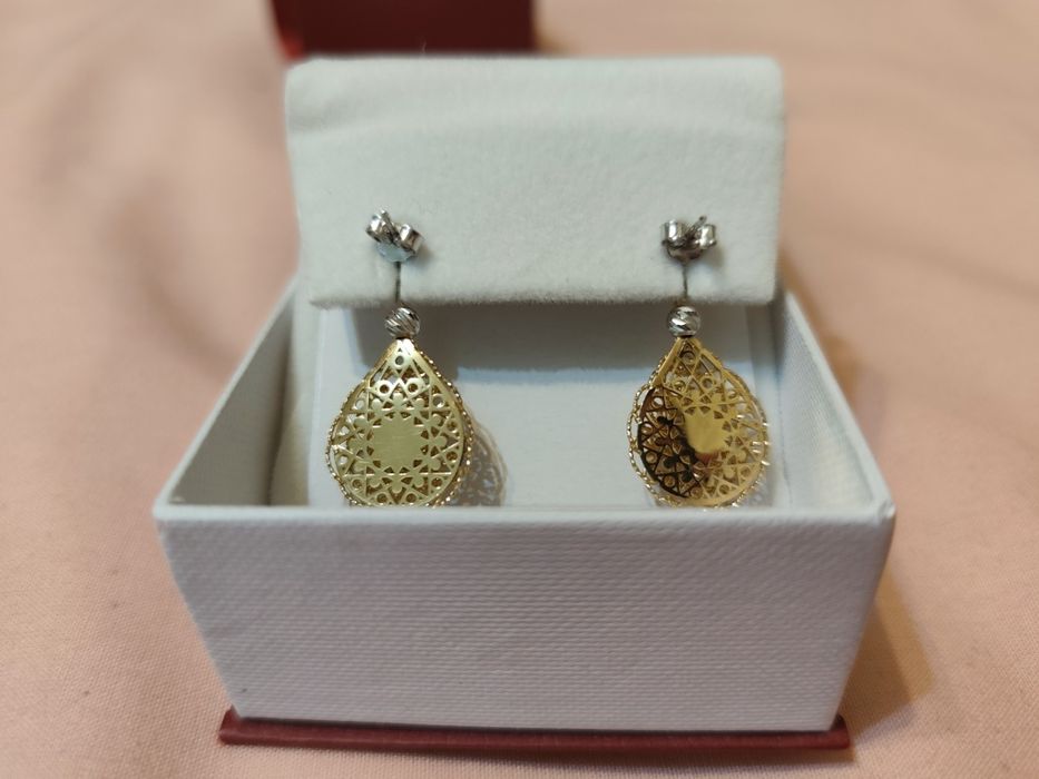 Продается золотая серёжка из дубая новая