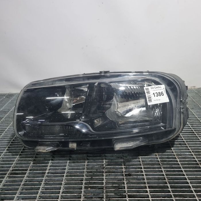 Far Stanga Citroen C4 Cactus 2014 - 2017 SUV 4 Usi (1386) Fara xenon Doua prinderi rupte