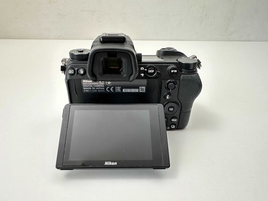 Безогледален фотоапарат Nikon Z6