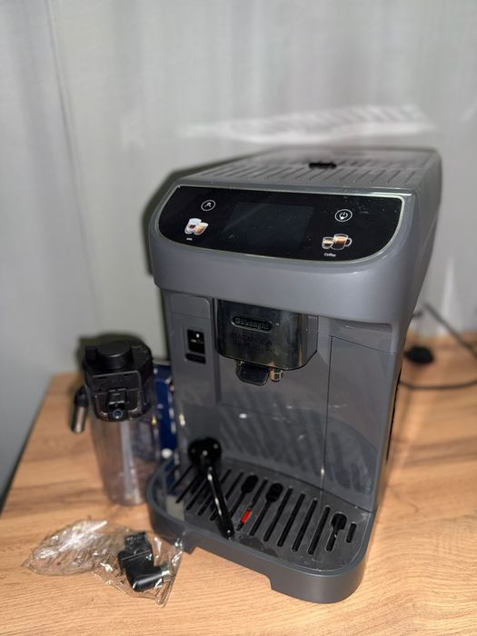 Кофемашина De’Longhi Magnifica Plus