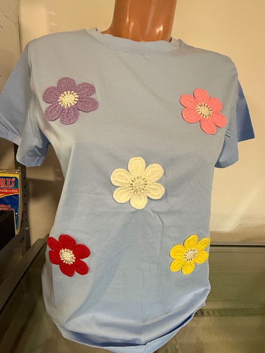 Tricouri damă noi ,cu eticheta S-M,L-XL
