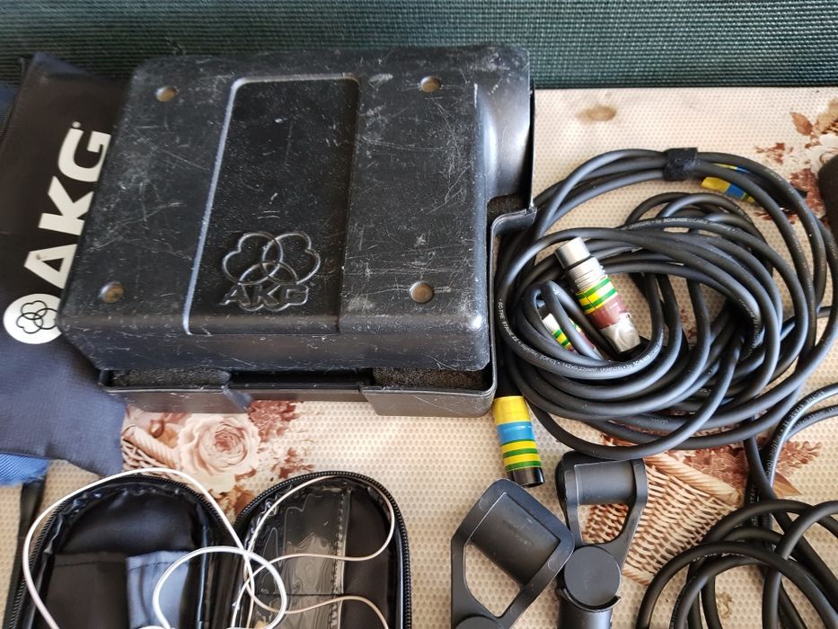 AKG-микрофони и др.
