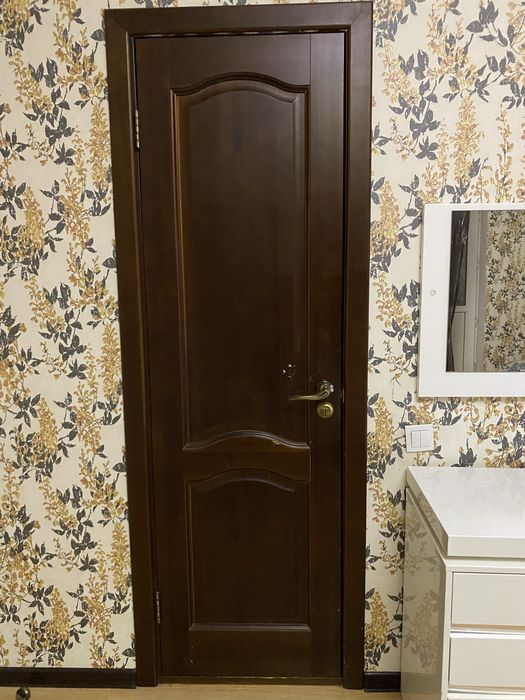 Межкомнатные двери. Деревянные