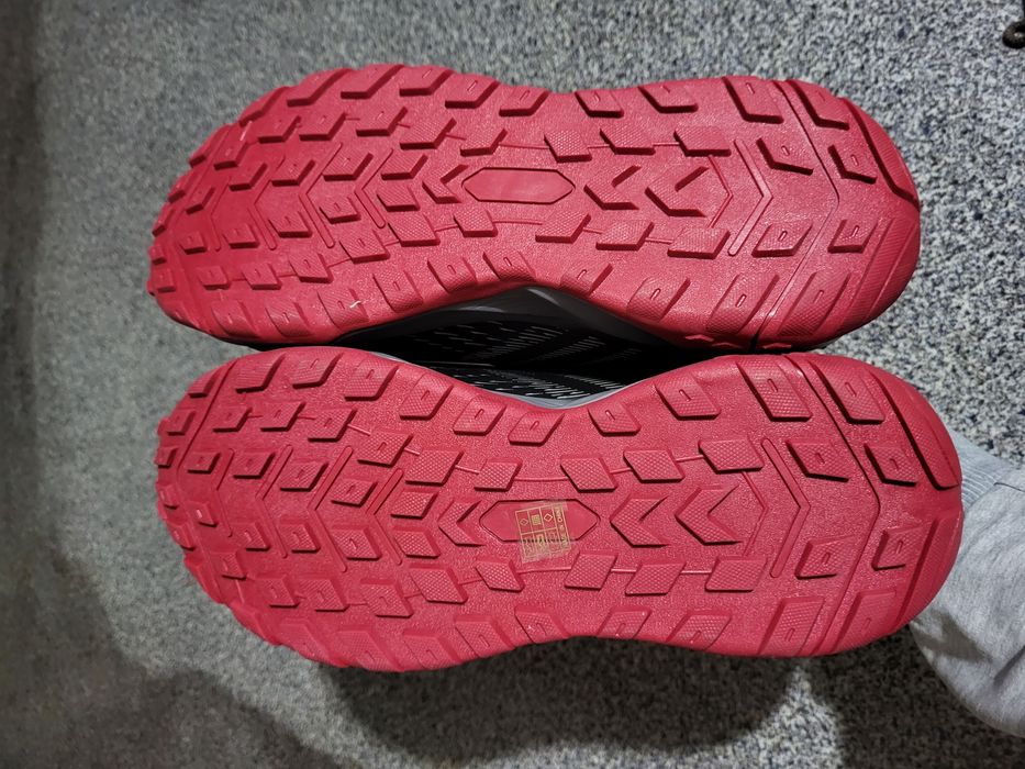 Кроссовки зимние 43