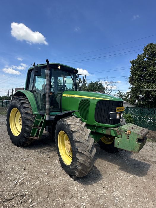 John  Deere 6920.