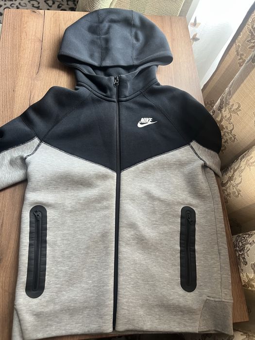 Vand Nike Tech Nou