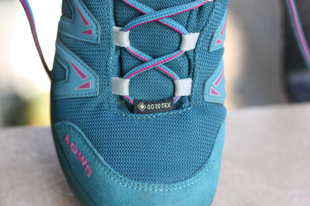 Дамски/детски туристически обувки Lowa, Gore-tex, номер 36