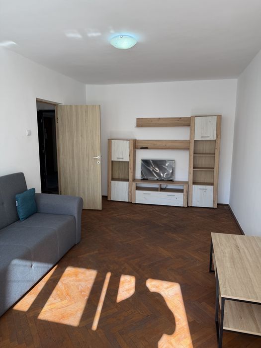 Vand apartament 3 camere, sos Colentina, Bucucresti, etaj 6