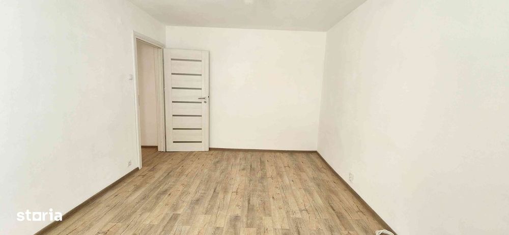PROPRIETAR – Vând apartament 2 camere decomandat | Tractorul, Brașov — fotografia 2