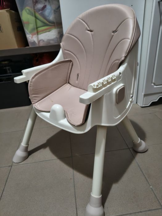 Vand scaun cu masa, de la 6 luni la 5 ani