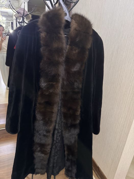 Продам норковую шубу