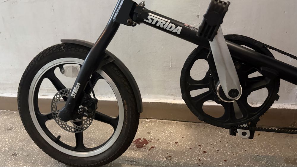 Bicicleta pliabila STRIDA