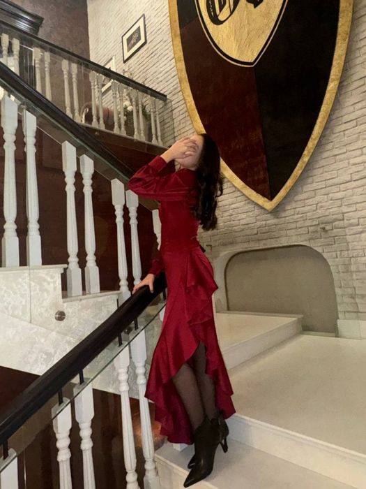 Срочно продается элегантное платье