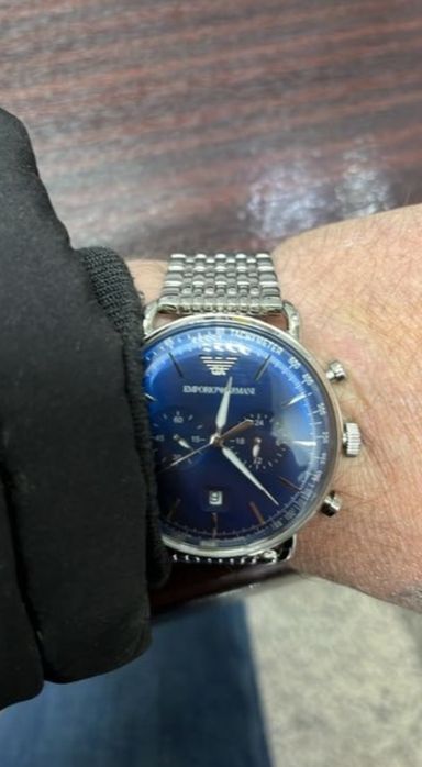 Часы наручные Армани