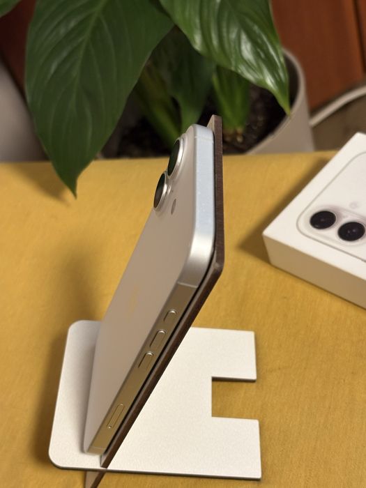 Iphone 16 на гарантий