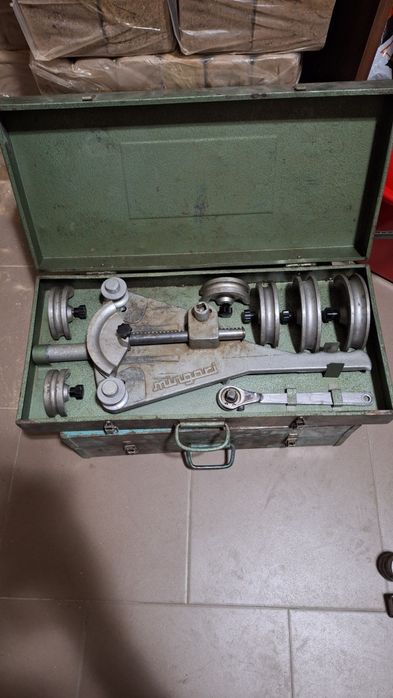 Dispozitiv indoit teava