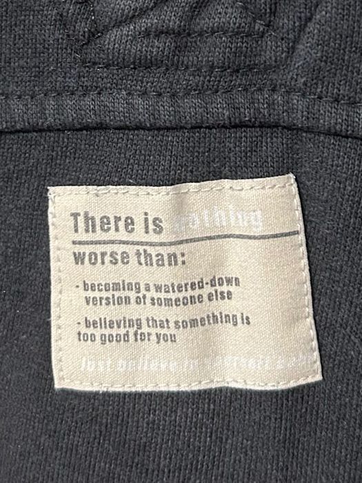 Суичъри на Puma,H&M,Bershka и тиниска на Nike
ОРИГИНАЛНИ ‼️