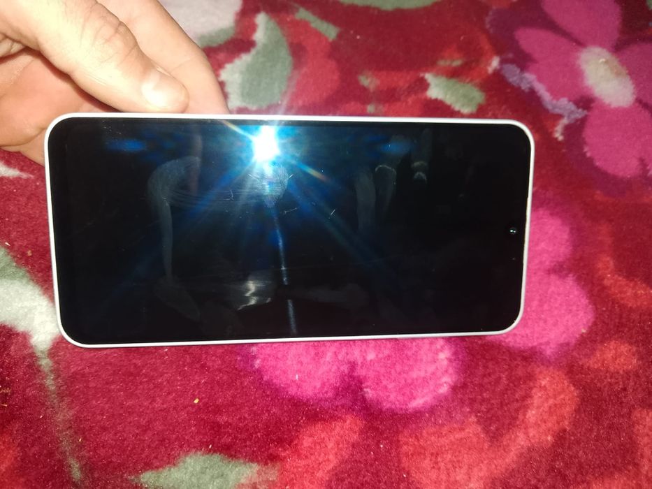 Vand Samsung a 16 128 4 ram