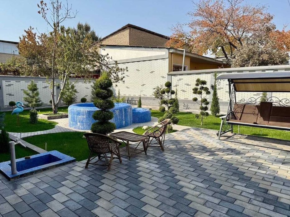 Кириб яшашга тайёр ховли уй сотилади