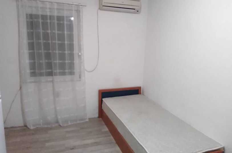 Дава се под наем Двустаен апартамент в Бургас, Лазур - 45 кв.м за 306 € - Снимка #3