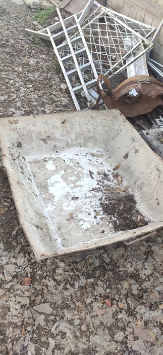 Бадья, корыто для раствора бетона