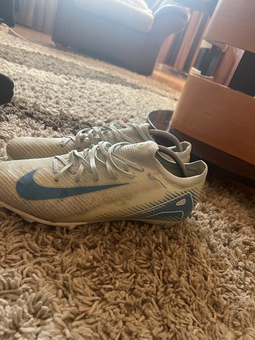 Ghete de fotbal nike acc