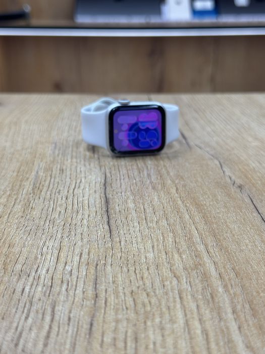 Apple watch 6 40 mm есть трещина
