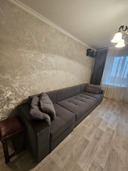 Продам диван 3.2 метра