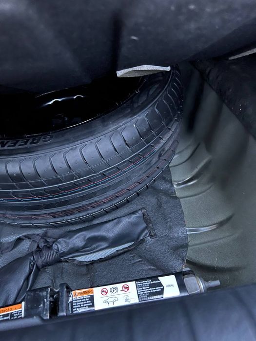 Chevrolet Gentra qora GBO