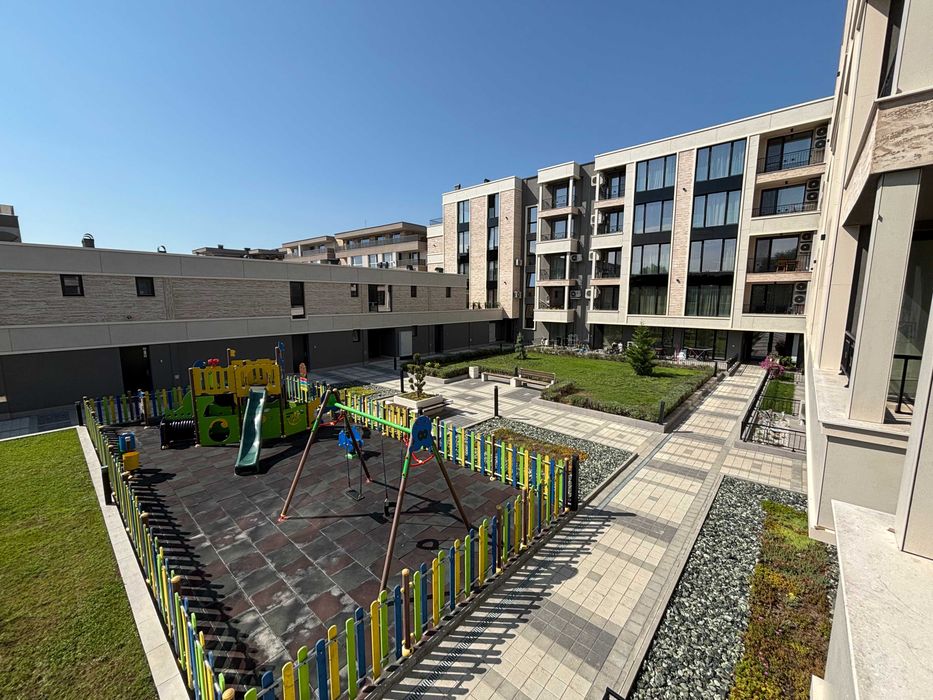 Продава се Тристаен апартамент в Пловдив, Западен - 107 кв.м за 2982 €/кв.м - Снимка #10