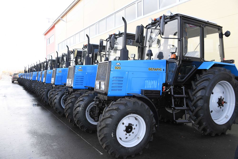 Трактор МТЗ/Беларус 920 (81 л.с.)