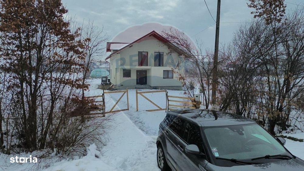 Casă nouă de vânzare 220 mp 13 ari teren SATULUNG 15KM de BAIA MARE