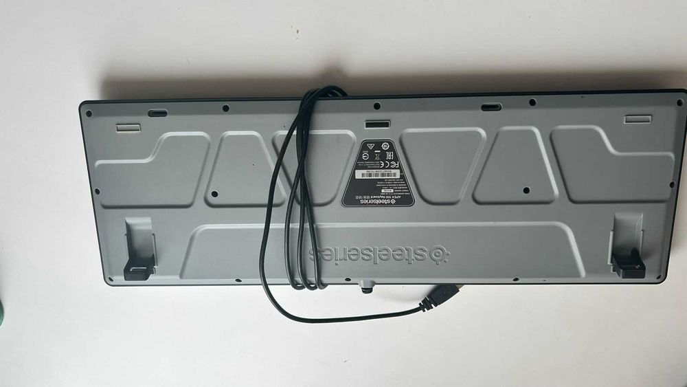 Клавиатура SteelSeries Apex 100