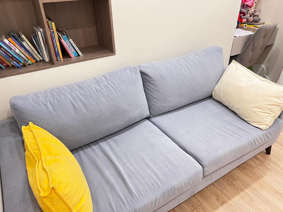 Продам диван 2-ух местный ikea