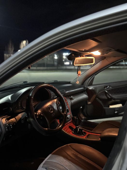 Продаи мерселес w203