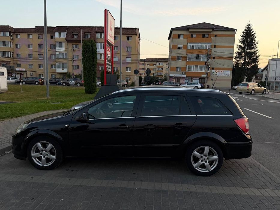 Opel Astra H 1.9CDTI 150 CP An 2008