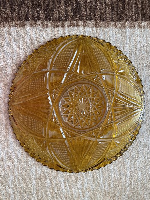 Фруктиера + чиния за питка