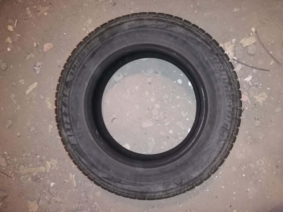 Шины  215 / 65   R 16