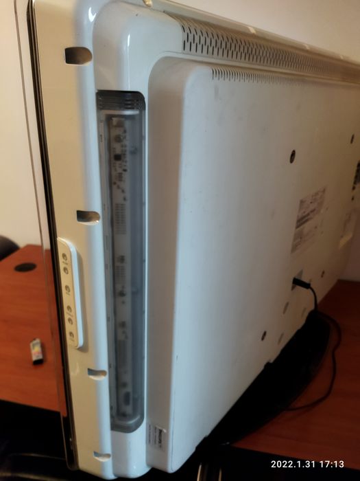 Продам телевизор Филипс.