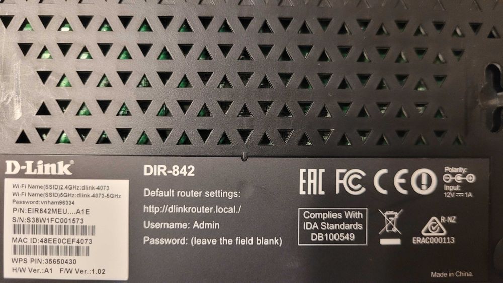 Router Gigabit Wireless D-Link DIR-842 Dual Band AC1200 5 porturi LAN