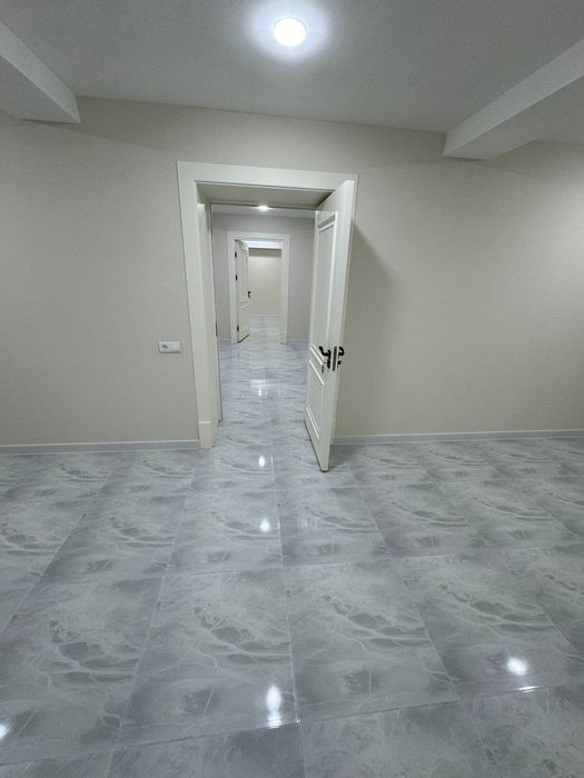 срочно продаётса нежилой помищенияа яакасарой Шота Руставели