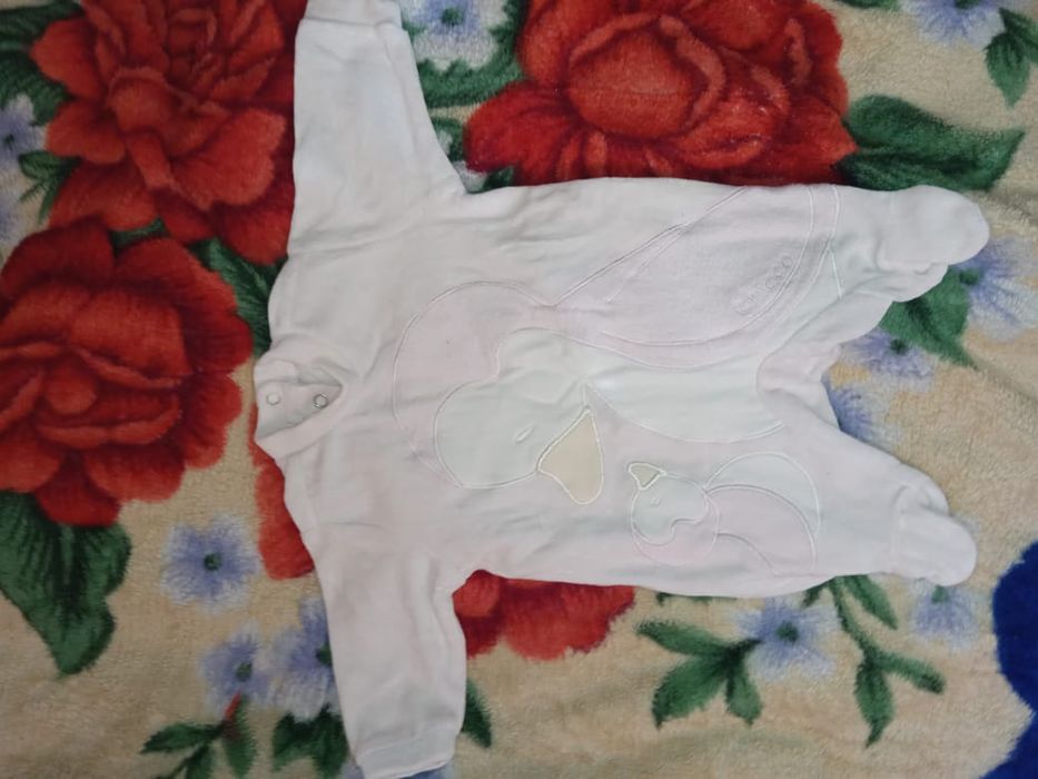 Продам детские вещи